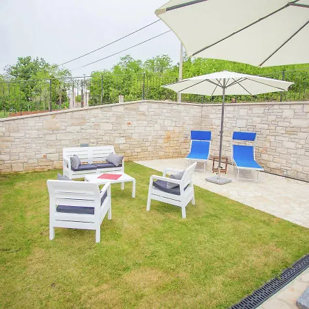 Modern With Pool In Rakotule Croatia * Karojba