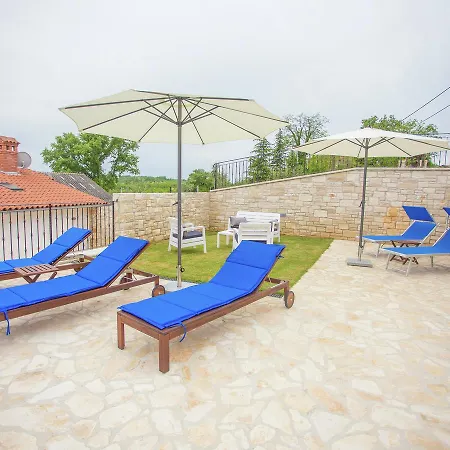 Modern With Pool In Rakotule Croatia Karojba